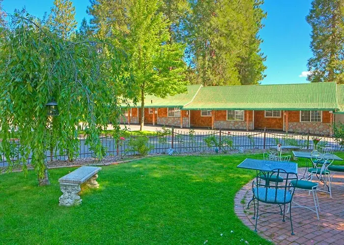 Strawberry Valley Inn